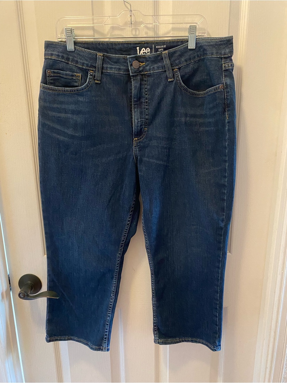 Lee Dark Blue Capri